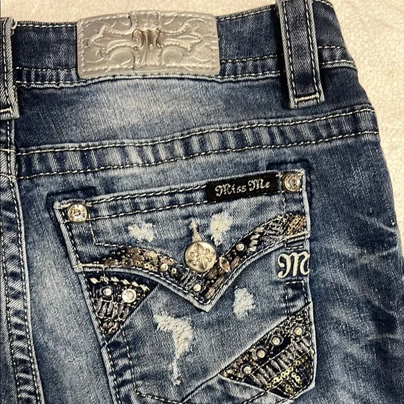 Miss Me Blue Embellished Women's Jeans 28x29 - Picture 7 of 8